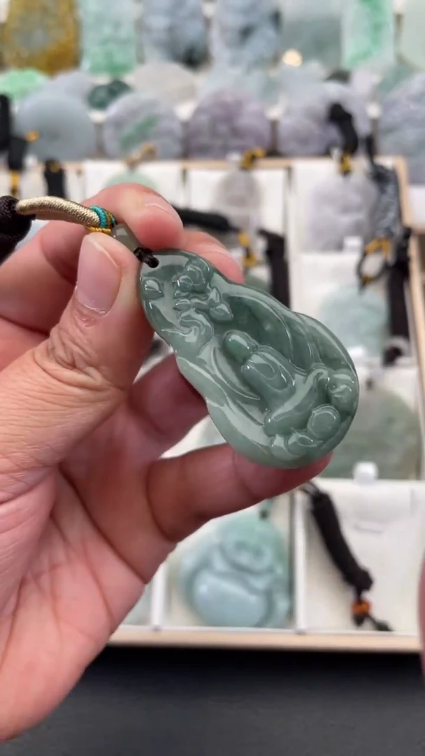 颈饰未镶嵌翡翠天然缅甸翡翠A货45