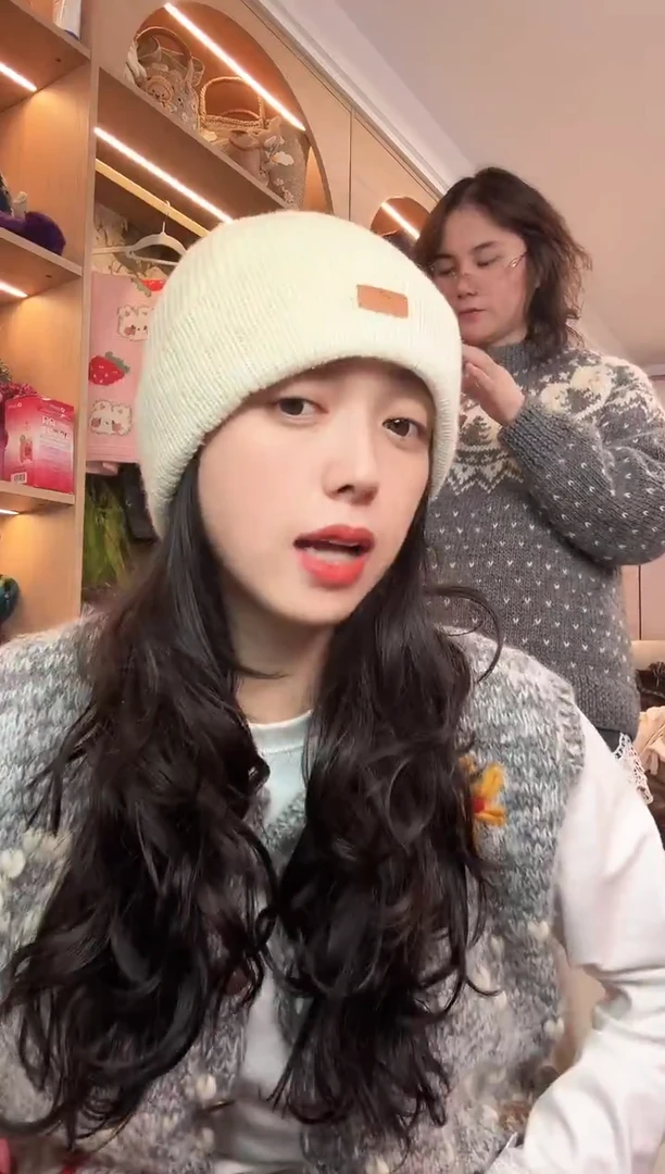 羊毛细羊毛奶白色纯色帽