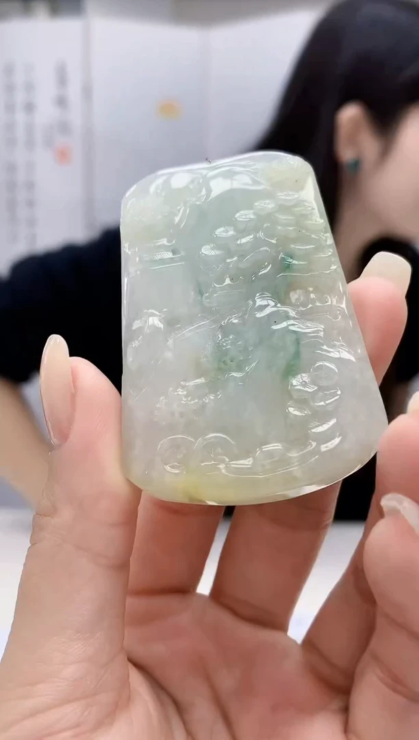 【闪购商品】定制翡翠未镶嵌0405lr-毛货挂件33