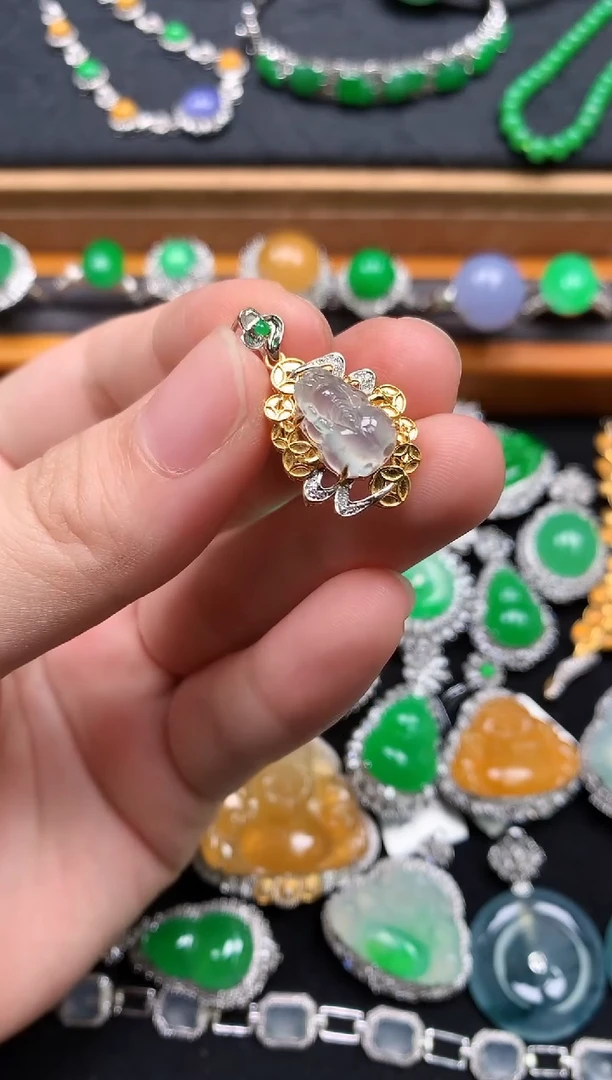 翡翠18K金镶嵌吊坠(不含链)翡翠