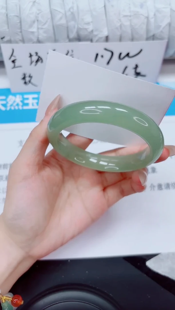 未镶嵌手镯石英质玉76-60