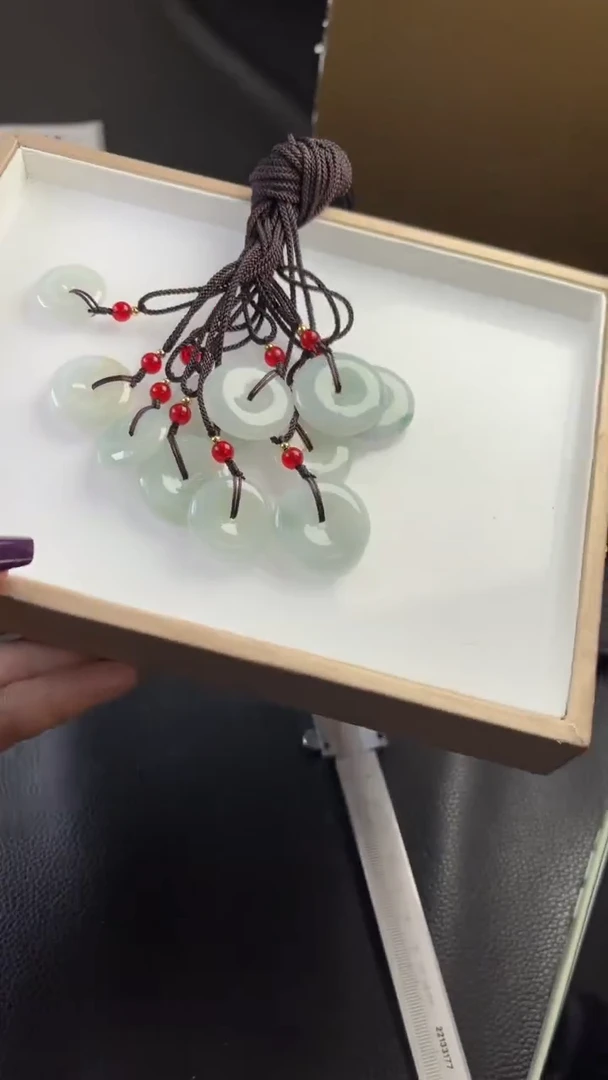 未镶嵌挂件翡翠多样性发一件R703146