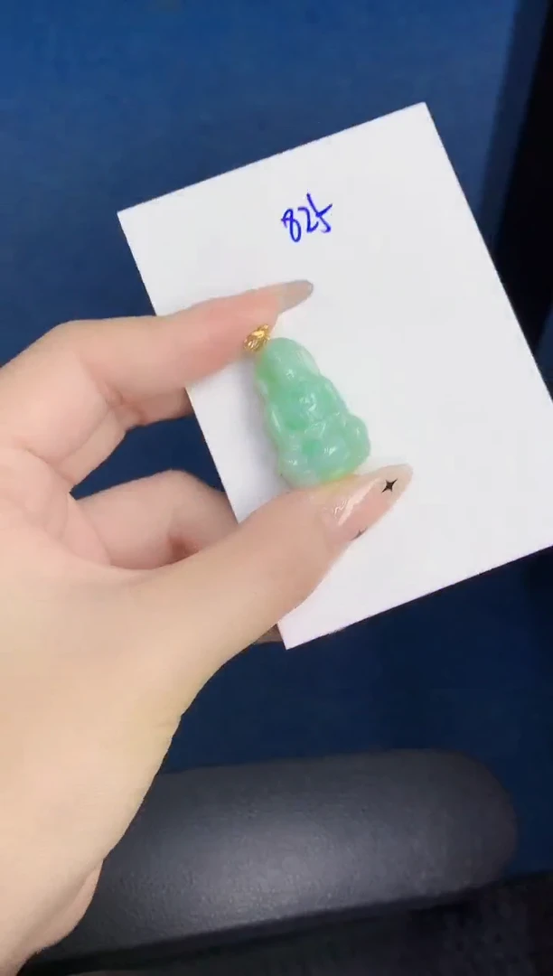 颈饰未镶嵌翡翠缅甸天然翡翠A货
