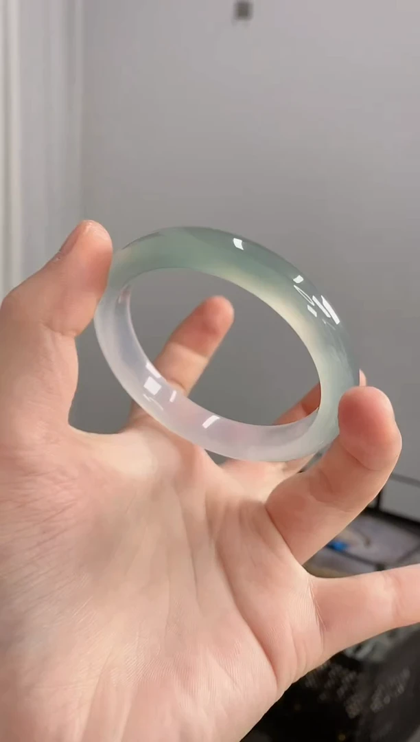 【闪购商品】玛瑙/玉髓手镯未镶嵌54圈