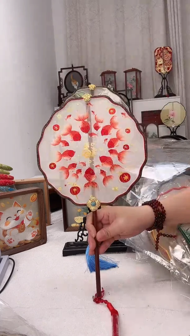 扇子苏绣作品手工团扇