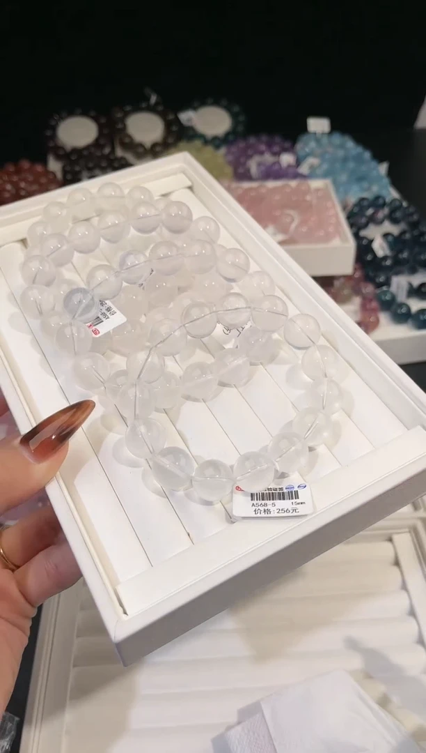 【闪购商品】水晶手链未镶嵌多样性发一奶白15mm