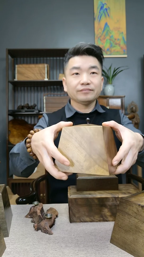 金丝楠奈**念小叶桢楠乌木黄料日进斗金