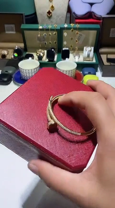 瓷片生活的本意就是开心@@1