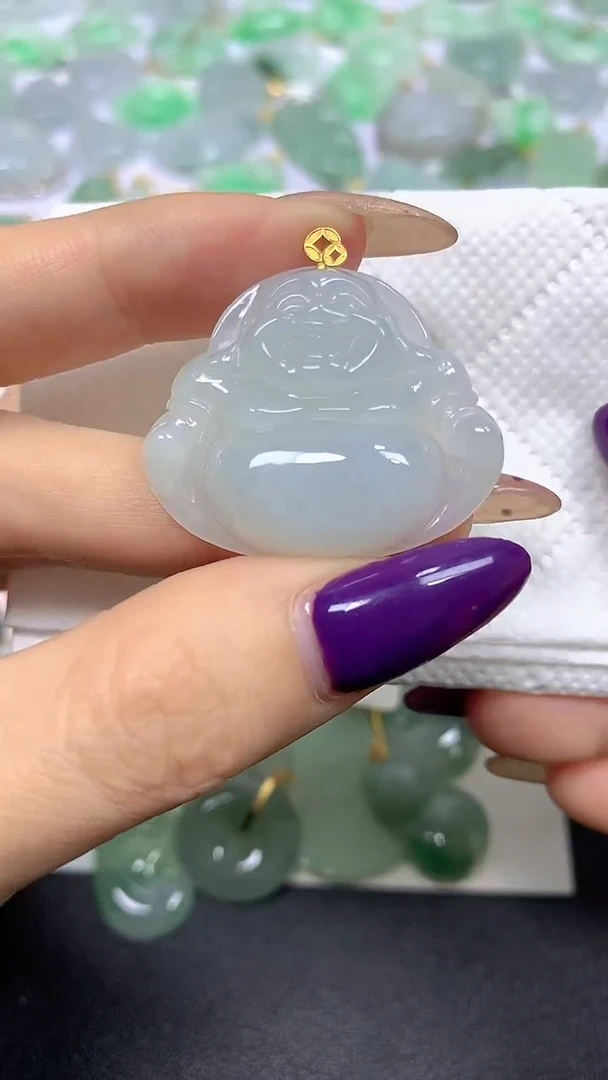 颈饰18K金镶嵌翡翠