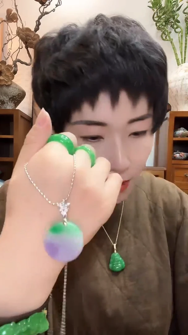吊坠(赠链)未镶嵌翡翠多样性发货753
