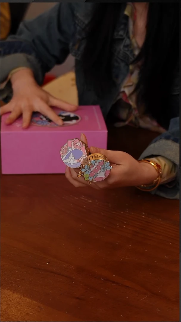 陶80-赫本猫车载香薰-粉色 秘境情书-紫色  星夜玫瑰