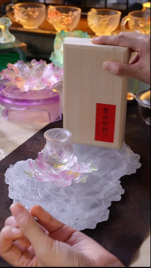 手工艺品琉璃牡丹1杯1托+雪山松针1盒