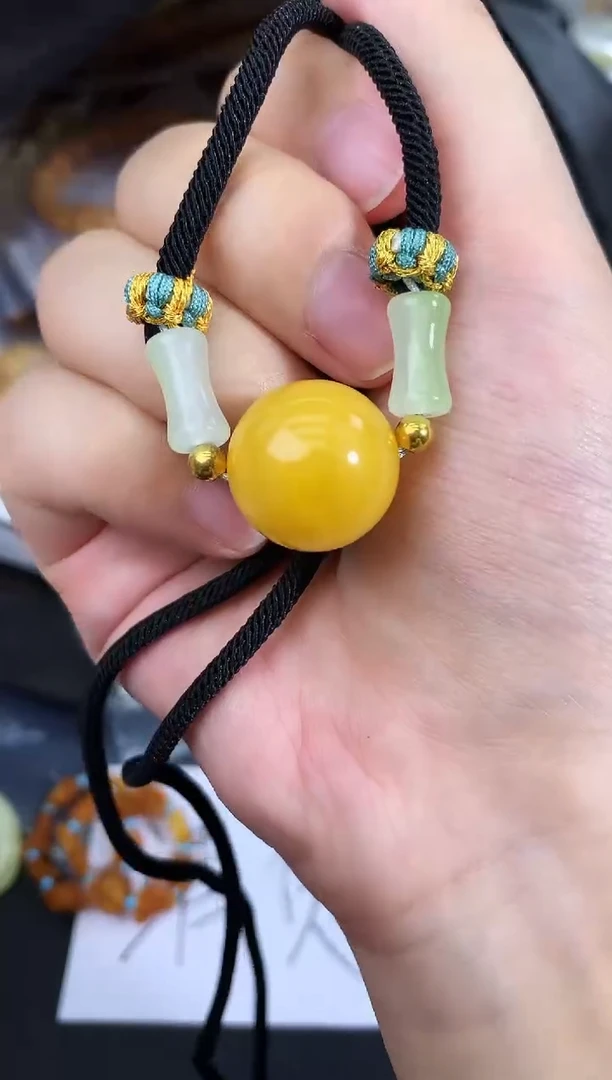 蜜蜡未镶嵌珠宝奇石76