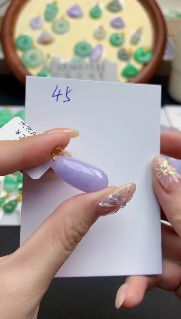 颈饰18K金镶嵌翡翠天然缅甸A货翡翠