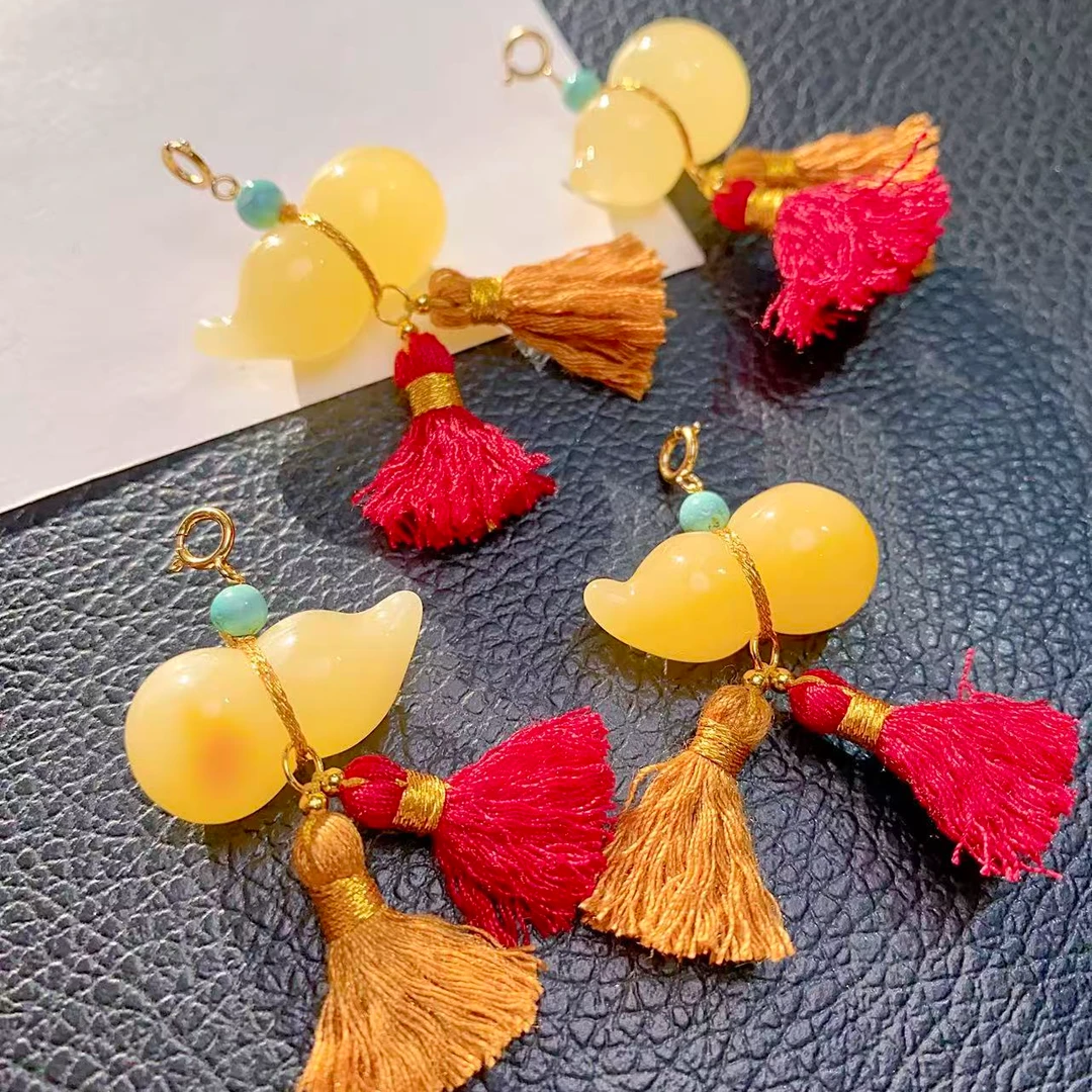 蜜蜡挂件MNN0102-1