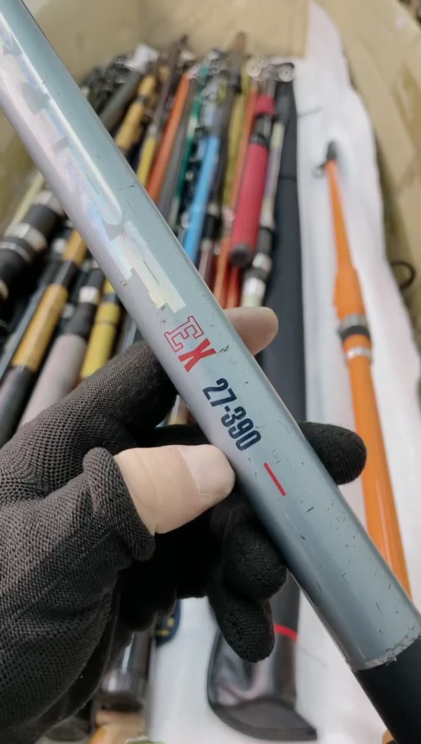 佛***尼鱼竿 孤品 微瑕疵 以直播间讲解为准