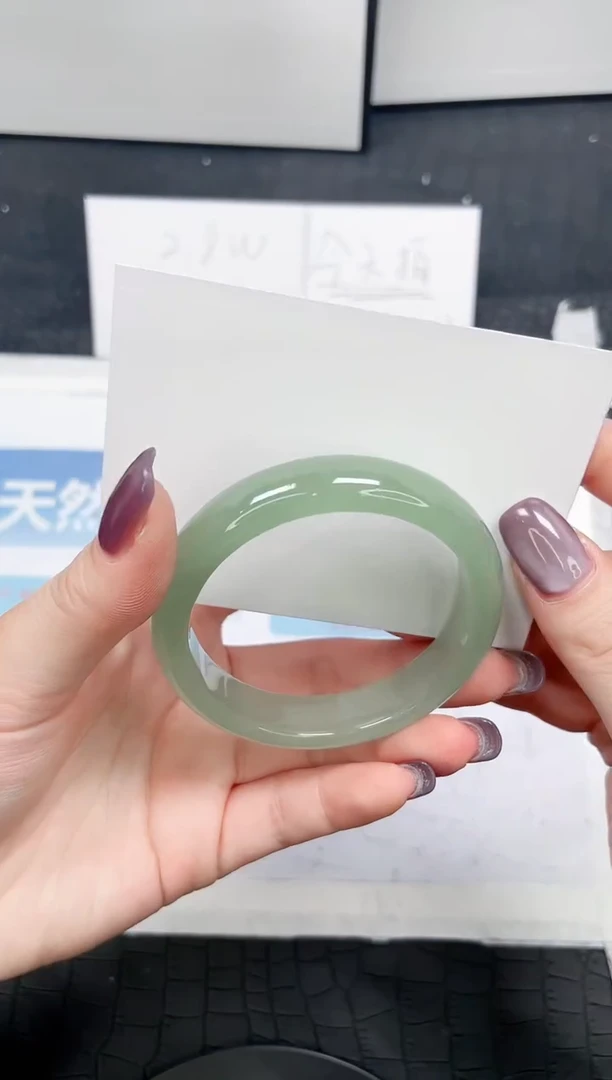 【闪购商品】石英质玉手镯未镶嵌283-53