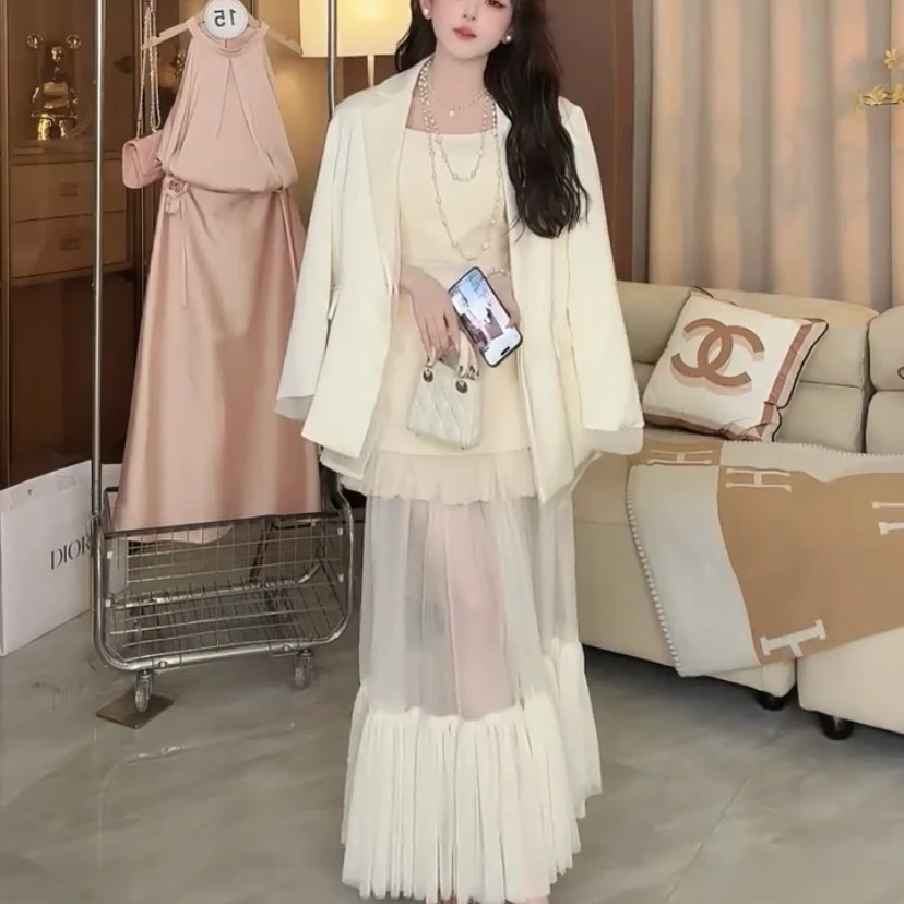 宽松廓形烫银简约时尚西装外套网纱拼接吊带裙纱裙半身裙三件套