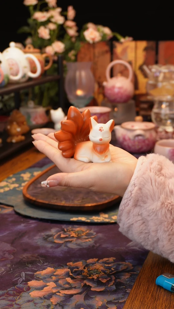 【闪购商品】趴着九尾狐茶宠·····