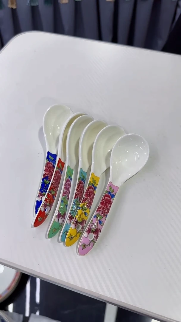 【闪购商品】瓷片 小勺子6个景德镇