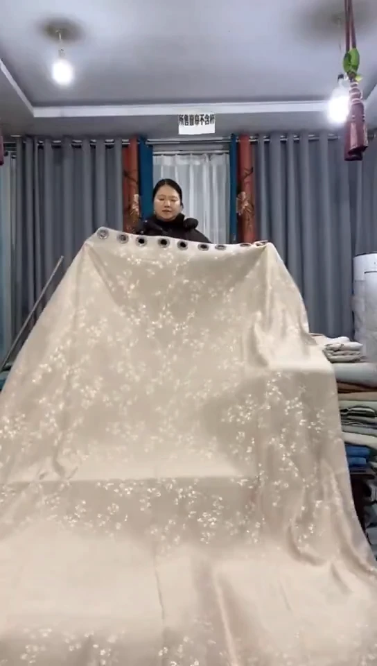 布成品窗帘      19