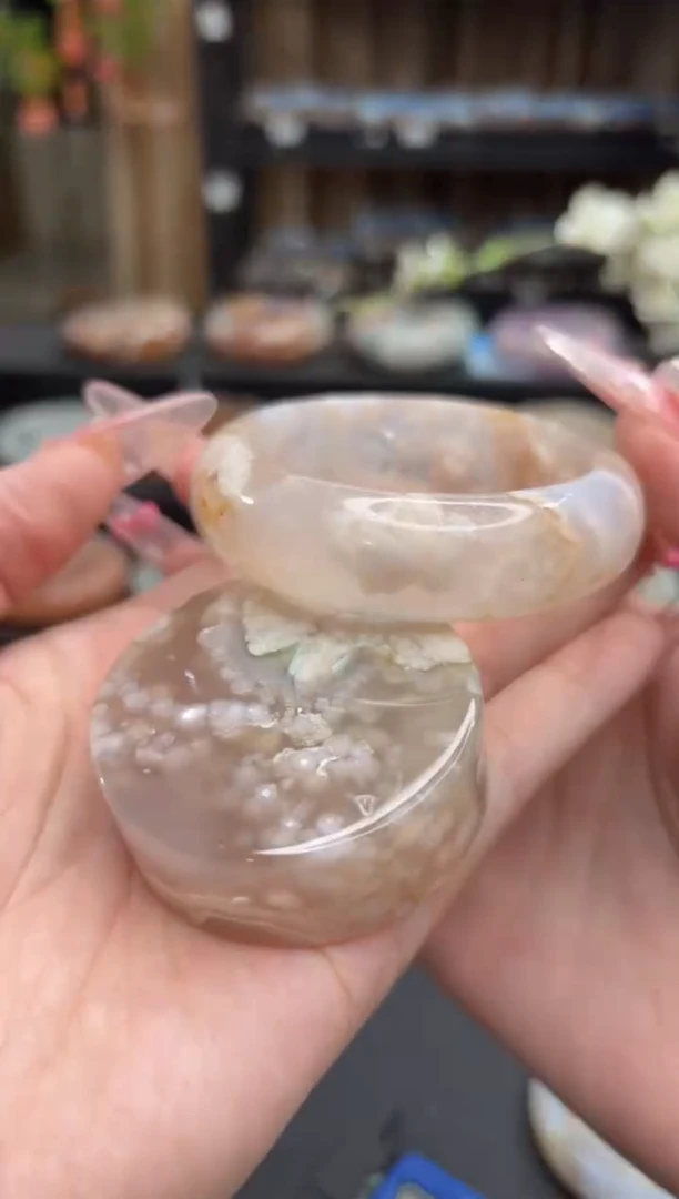 未镶嵌手镯石英质玉30(52圈赠送镯心)