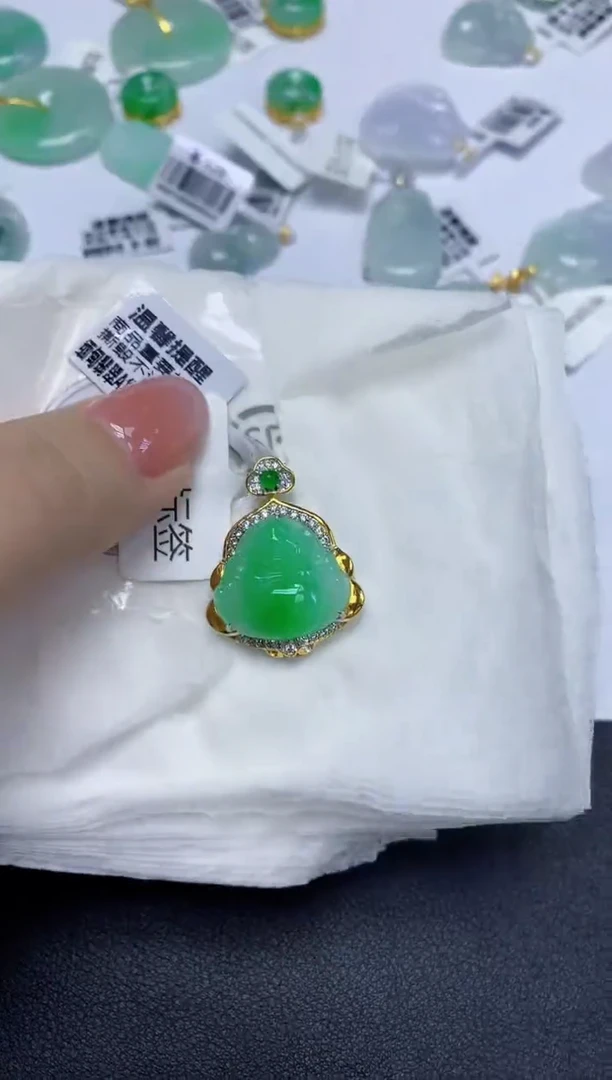 颈饰未镶嵌翡翠天然缅甸翡翠A货多样性发一件