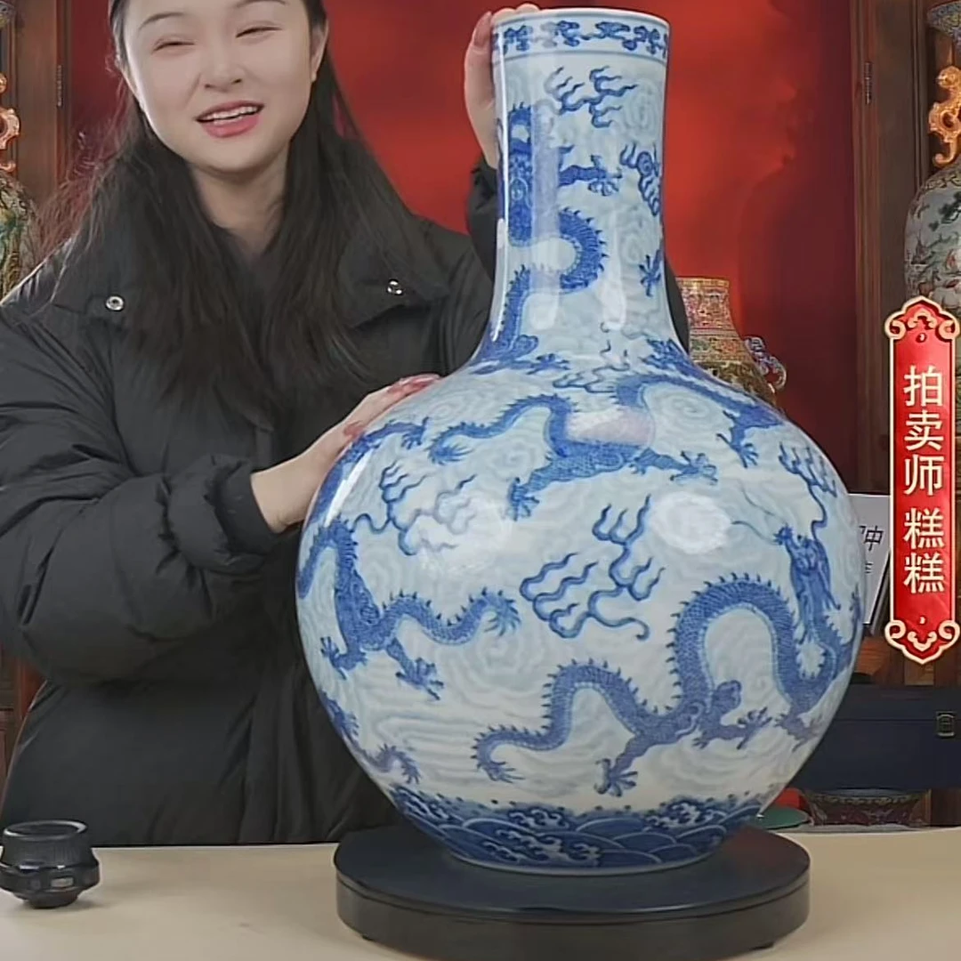 国呈拍卖古董瓷器