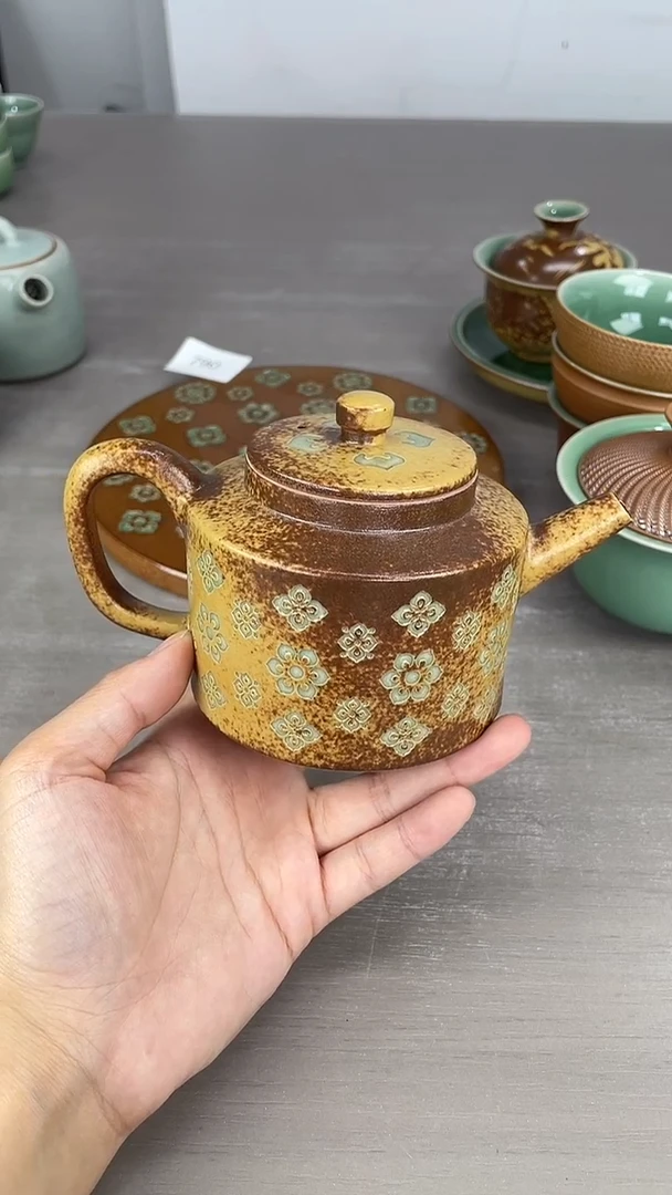 青瓷仓储福利清仓