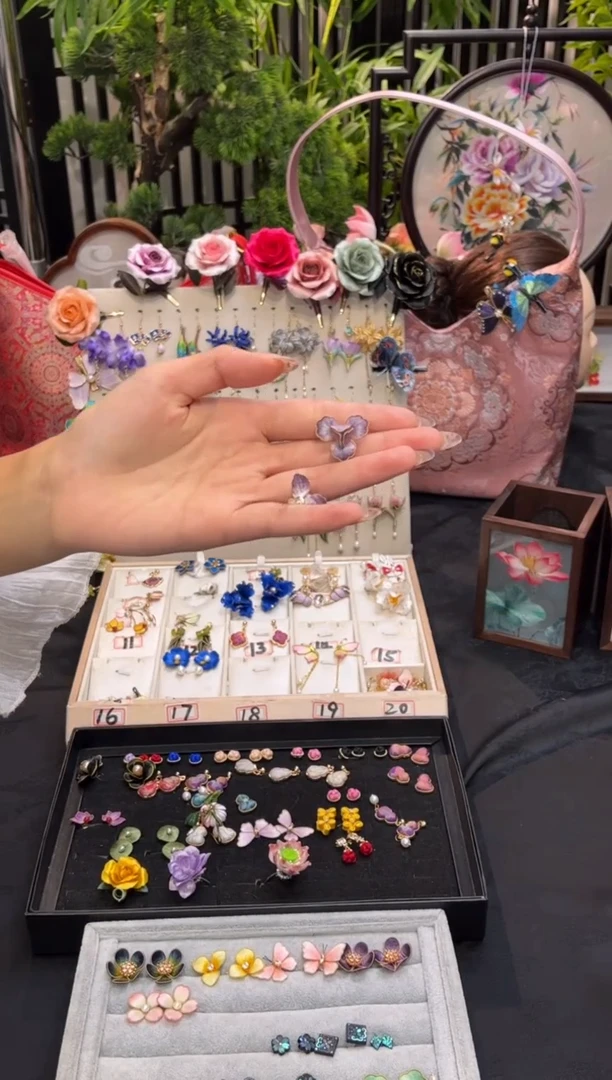 织绣冬****阳非遗手工绒花饰品