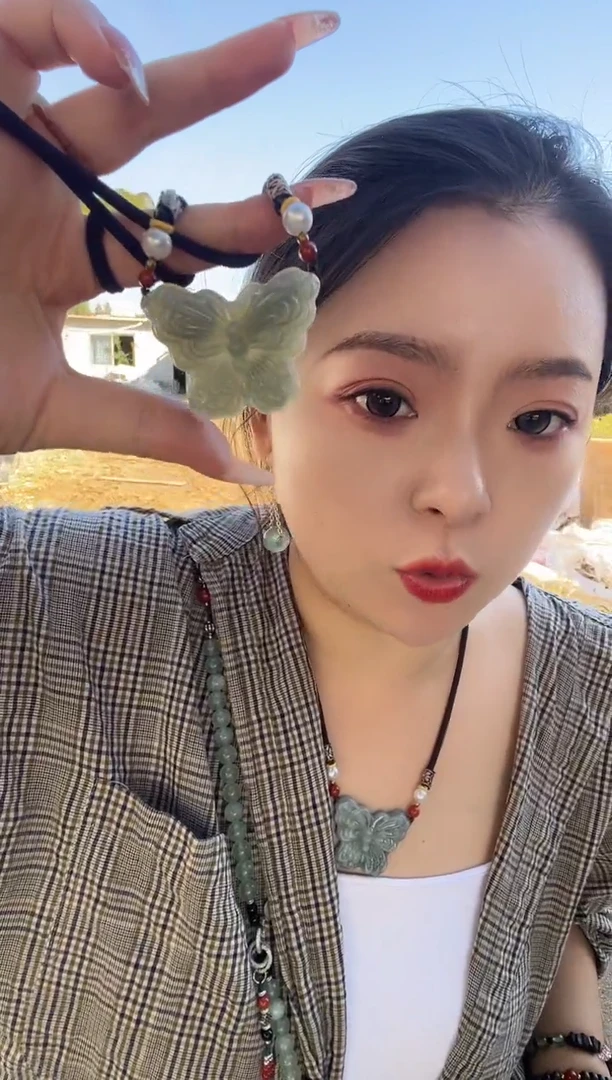 未镶嵌蛇纹石玉蝴蝶灰多样性随机发一