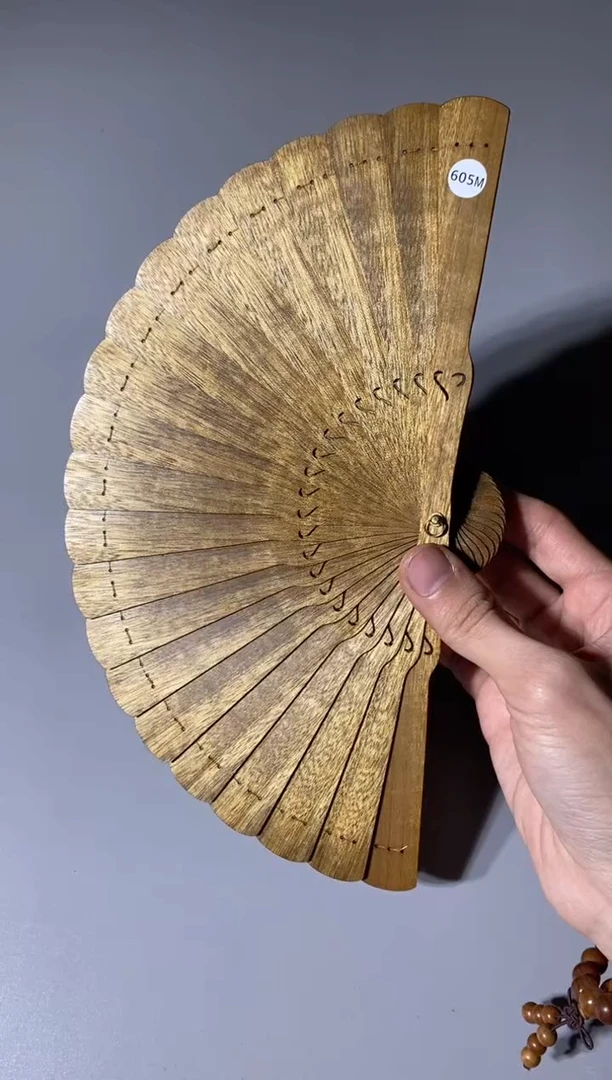 【闪购商品】金丝楠605号15cm金丝楠木小叶桢楠扇子