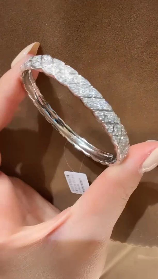 18K金镶嵌实验室培育钻石@@手镯白圆形宽版菱格纹16