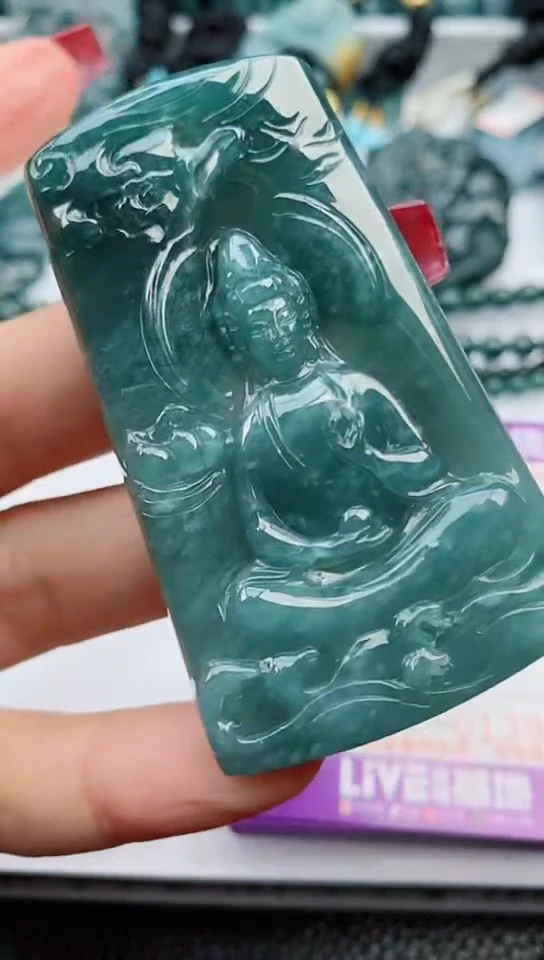 【闪购商品】翡翠颈饰未镶嵌