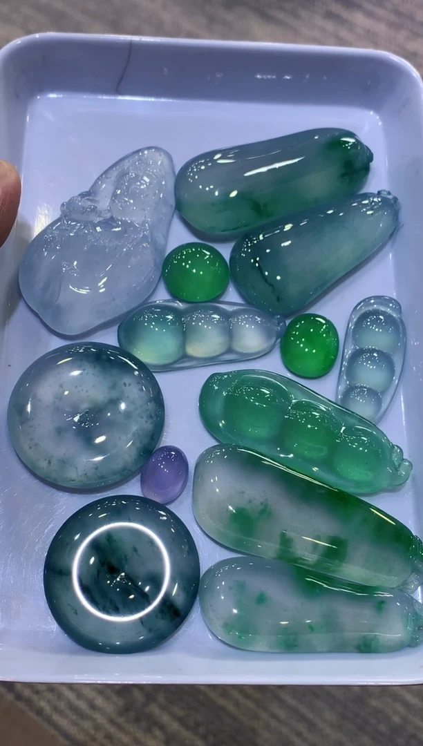 颈饰未镶嵌翡翠天然A货翡翠 定制翡翠 定金