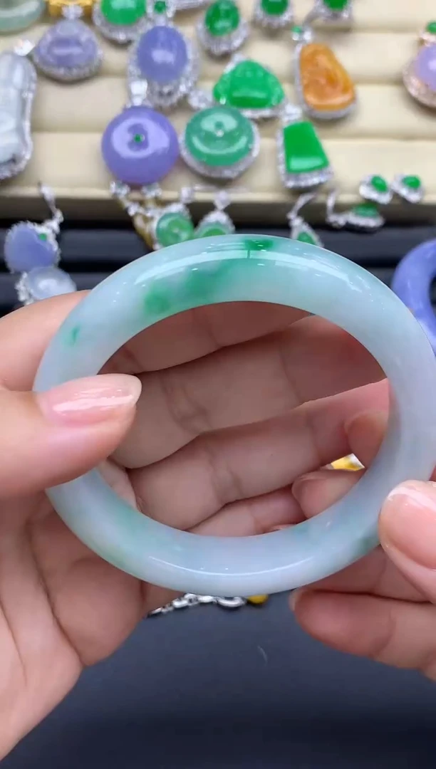 翡翠手镯未镶嵌654-春日珠宝