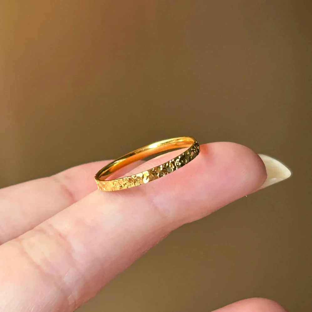 钛钢戒指 不怕水/不掉色素圈碎冰冰戒指女小众高级气质百搭情侣戒