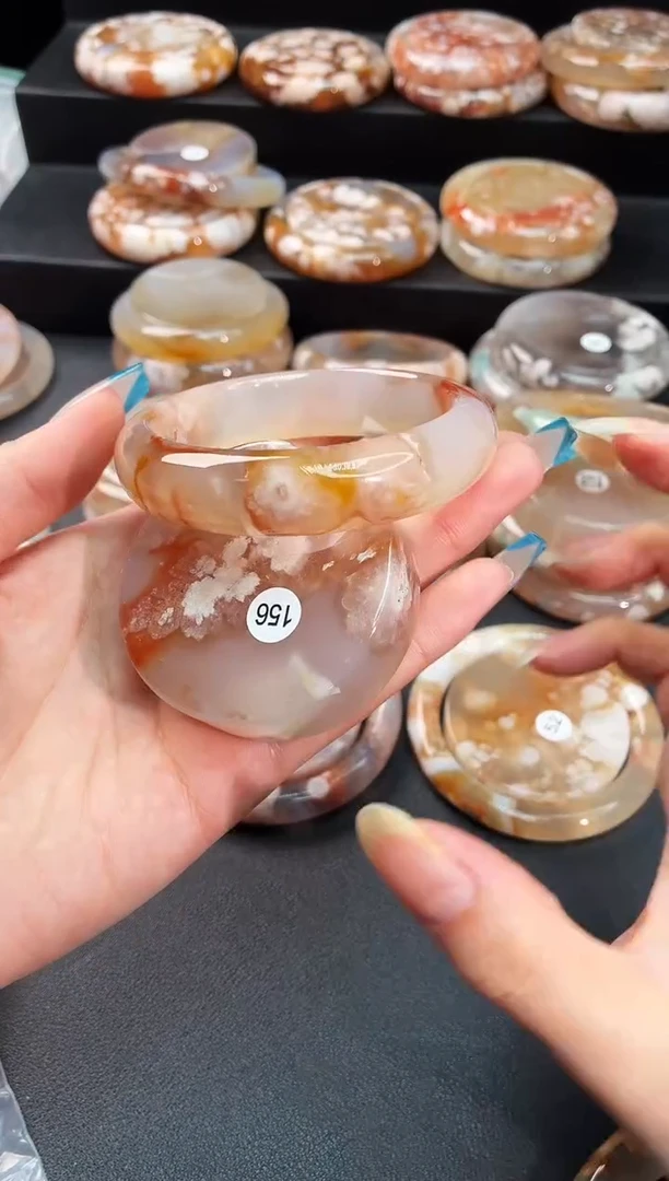 手镯玛瑙/玉髓未镶嵌石英质玉56圈55/56带(赠送镯心)