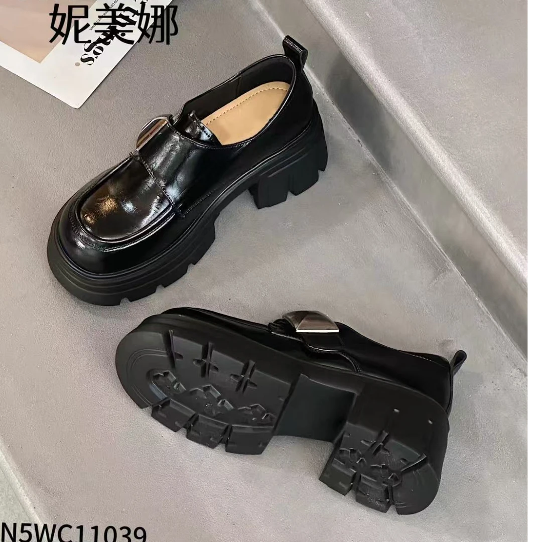 女款时尚乐福鞋11039