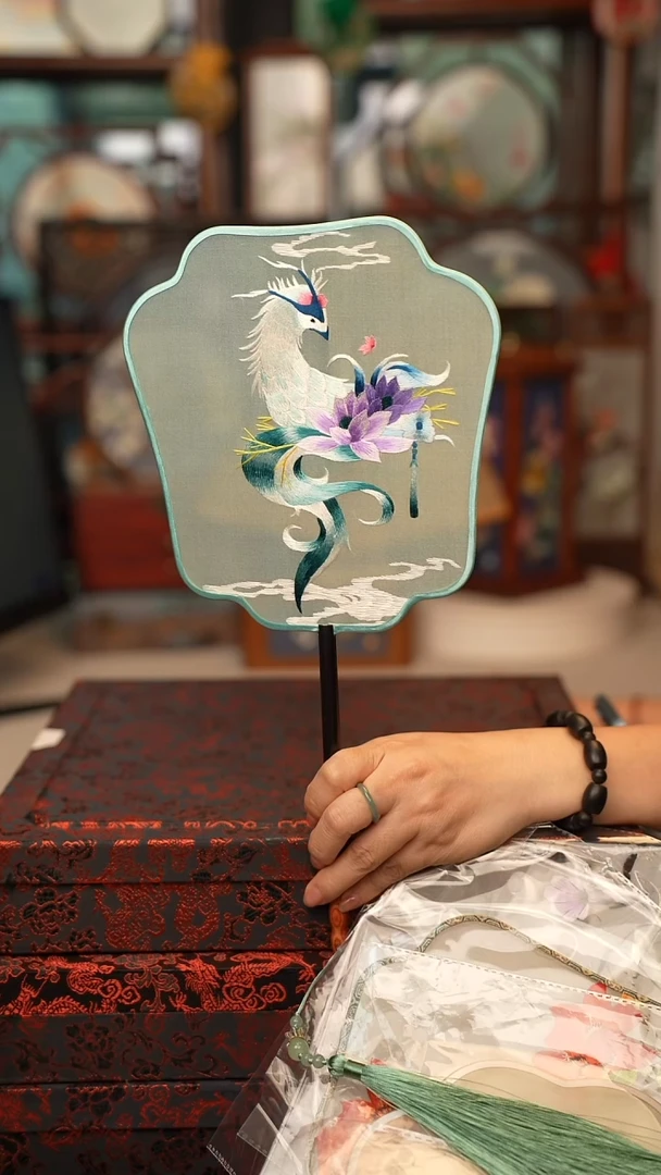 扇子团扇 绣花双面非遗