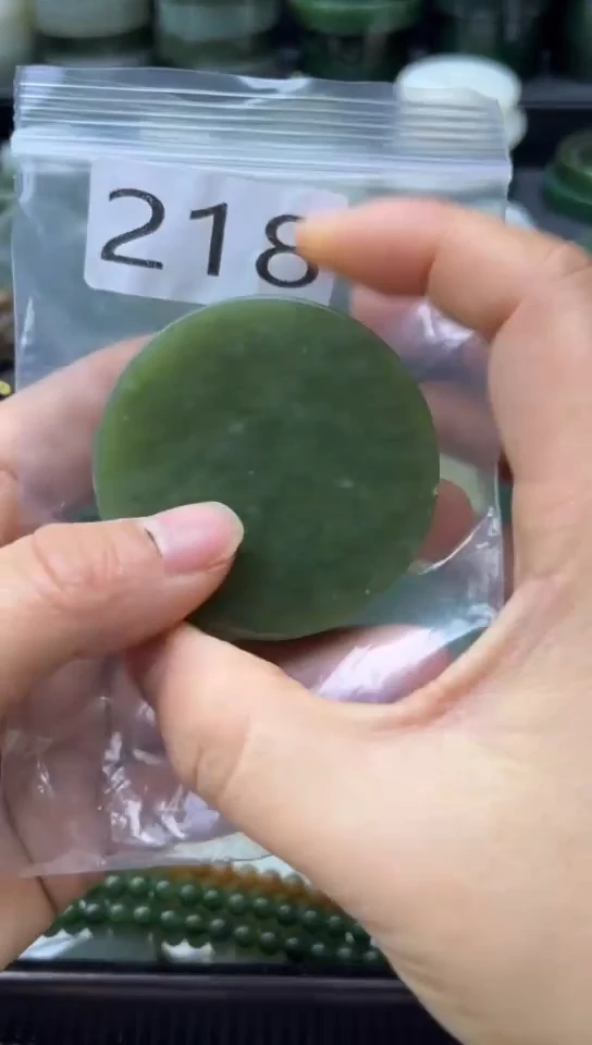 未镶嵌和田玉珠宝半成品镯芯
