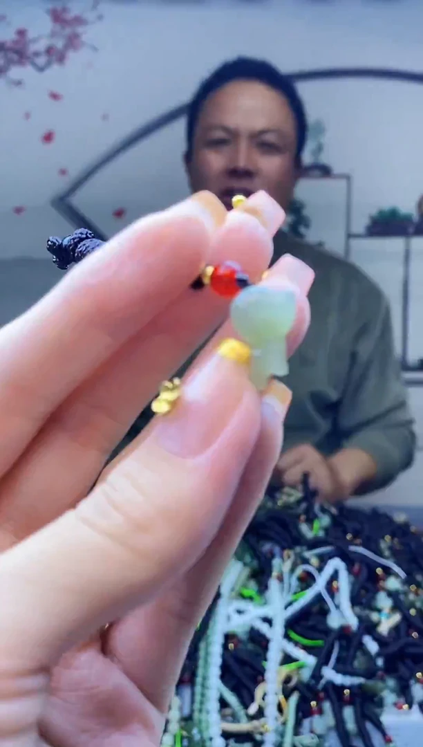 颈饰未镶嵌和田玉多样性发拍一发一