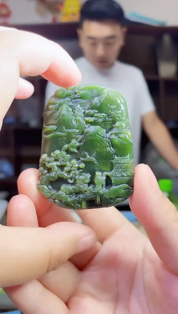 和田玉未镶嵌颈饰1