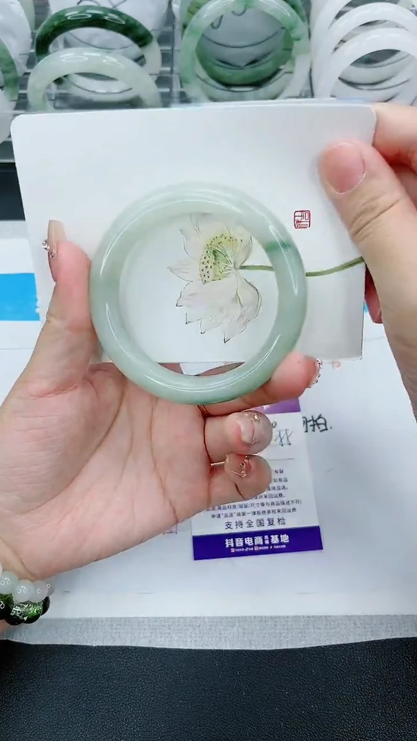 【闪购商品】石英质玉手镯未镶嵌230号/54-55圈