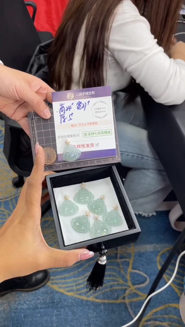 18K金镶嵌挂件翡翠高货佛公FL30多样性发其一CP配链