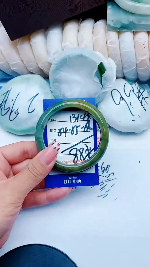 未镶嵌手镯石英质玉B143+54-55