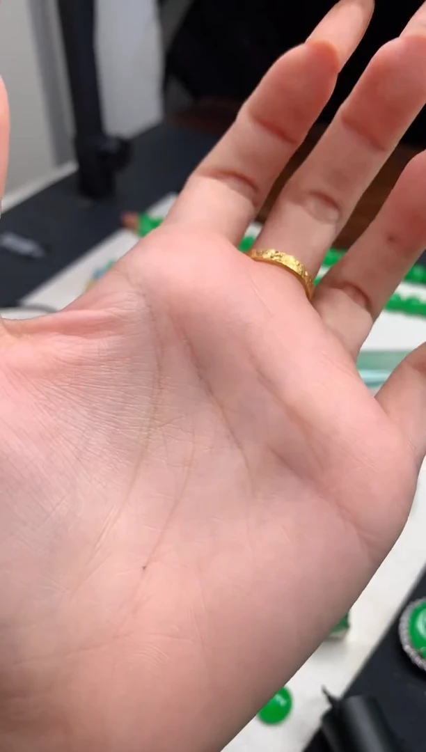 未镶嵌挂件翡翠婉***?无美颜无滤镜7天无理由