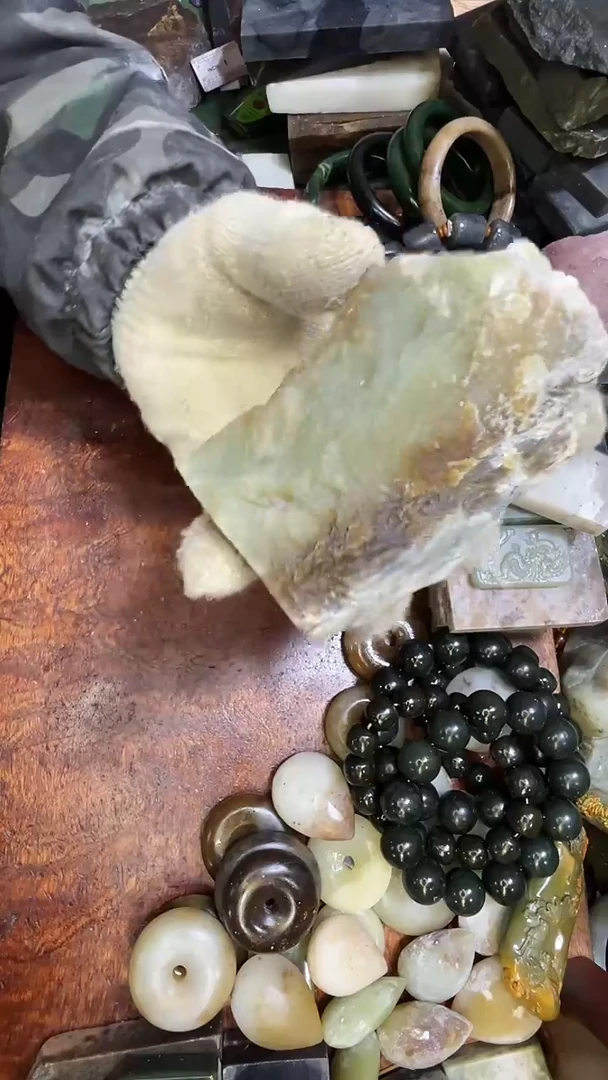未镶嵌和田玉珠宝半成品1