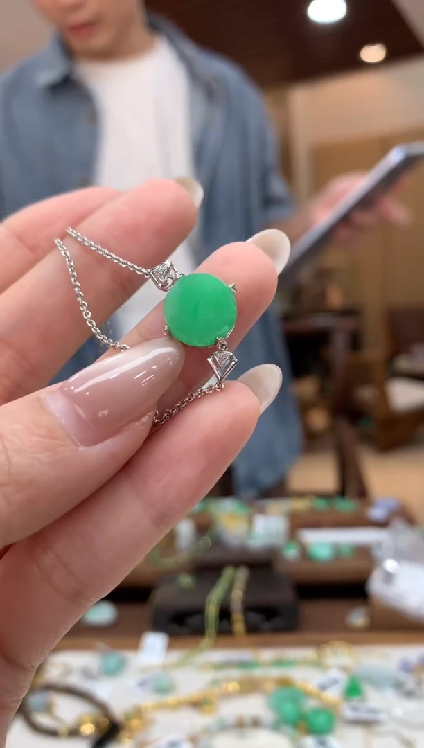 18K金镶嵌手链翡翠无事牌 手链