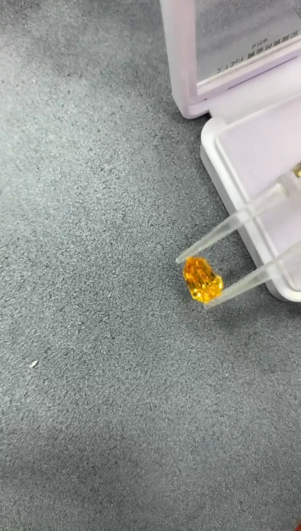 裸石蓝宝石2.13ct 25